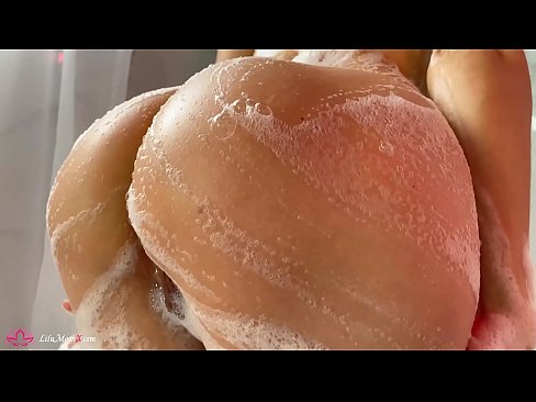 ❤️ Brunete masturbē makstiņu ar vibratoru līdz intensīvam orgasmam dušā ❌  Sekss pie lv.fulldesisex.ru
